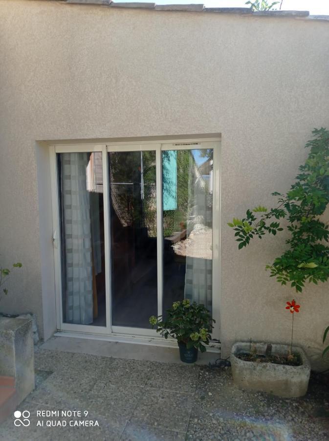 Agreable Appartement Au Calme Villeneuve  Εξωτερικό φωτογραφία